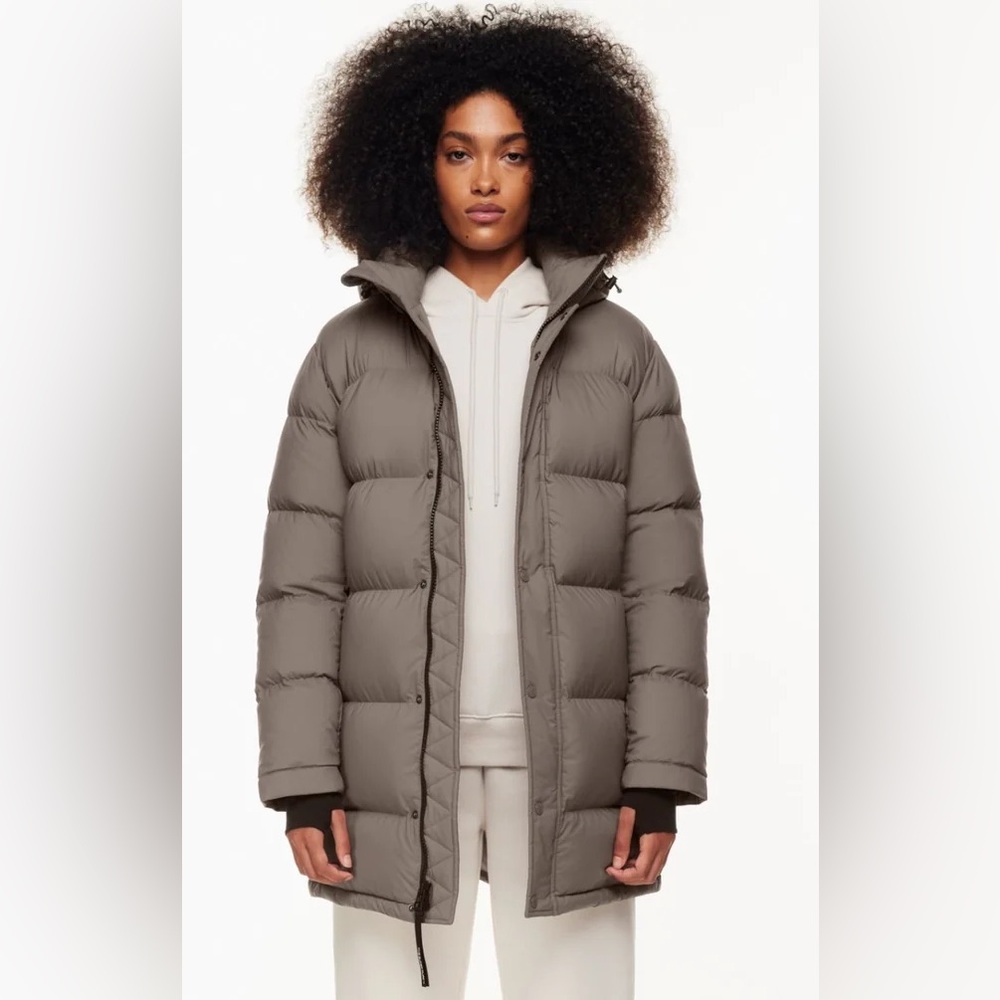 (SOLD) Aritzia Super Puff Mid Stone Taupe XS